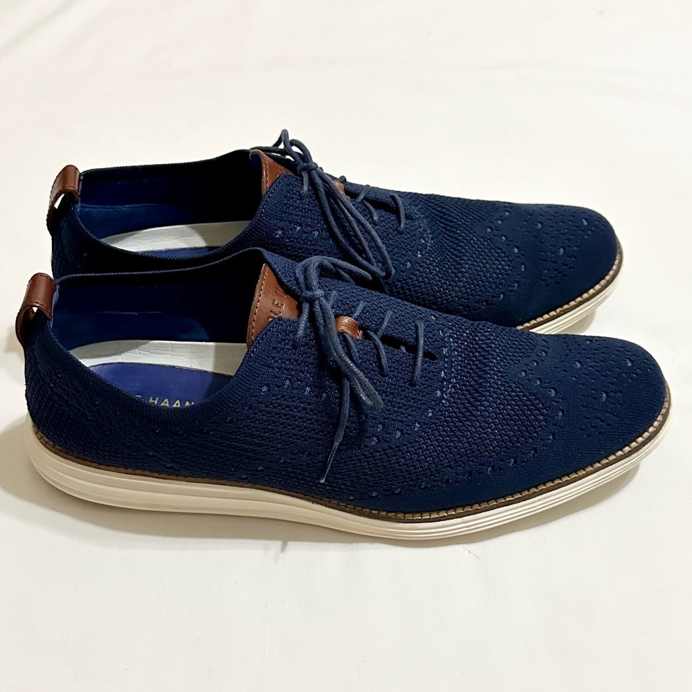 Cole Haan Original Grand OS Navy Blue/Ivory Stitchlite Wingtip Oxfords - 13M
